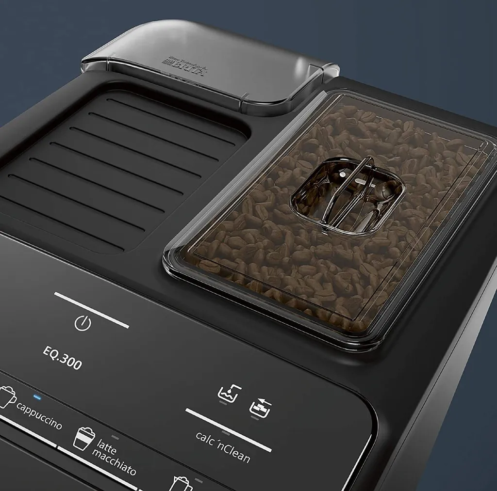 Siemens EQ.300 Kaffeevollautomat TI351509DE, Kompakte Größe, Einfache Bedienung, 1.300 Watt, Schwarz 6 Siemens EQ.300 Kaffeevollautomat TI351509DE, Kompakte Größe, Einfache Bedienung, 1.300 Watt, Schwarz – Bild 4