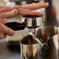 Tchibo Knock-Box Abklopfschale, Für Siebträger Espressomaschine, Zur Leichten Entsorgung Des Feuchten Kaffeesatzes, Silber / Schwarz, Edelstahl Und Gummi -Günstiges Brat Lust Geschäft cdf2cb60ad59fd918c87cf972bdc7cd4